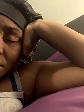 Foreignthababyy online show from September 19, 10:41 am