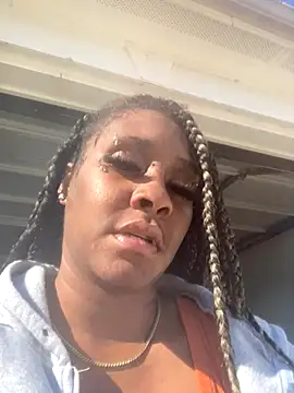 Foreignthababyy online show from December 2, 6:53 pm