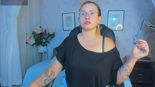 halaaa 1 online show from November 7, 12:21 pm