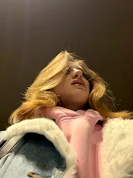 -AngelAri- online show from November 6, 6:01 pm