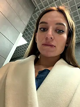 -AngelAri- online show from November 20, 9:15 pm