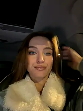 -AngelAri- online show from December 2, 7:04 pm