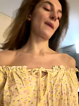 -AngelAri- online show from December 3, 6:07 pm