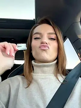 -AngelAri- online show from December 14, 9:26 am