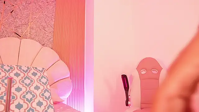 Snapshot of mssburbuja chatting on October 31, 3:25 am mssburbuja online show from October 31, 3:25 am