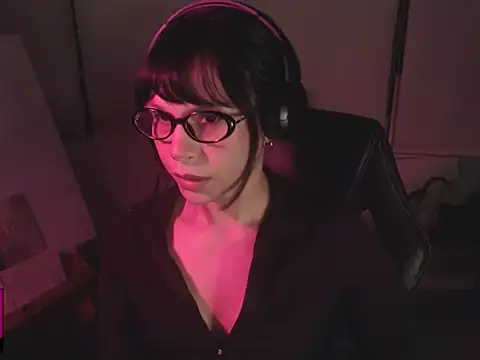 alien  show online show from March 30, 6:04 am