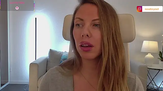 novaforyou1 online show from September 25, 2:34 pm