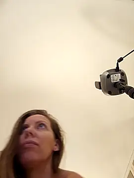 novaforyou1 online show from November 8, 8:01 pm