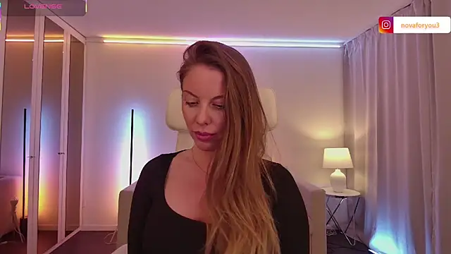 novaforyou1 online show from March 18, 9:15 pm