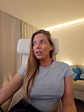 novaforyou1 online show from April 5, 3:08 pm