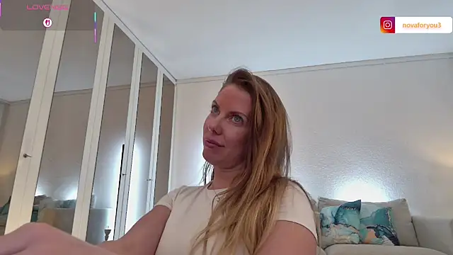 novaforyou1 online show from October 8, 1:23 pm