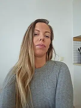 novaforyou1 online show from March 15, 8:26 am