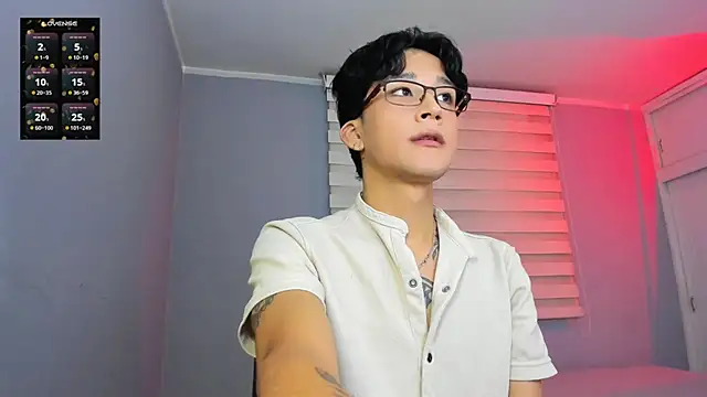 tom Howard online show from March 15, 1:23 am