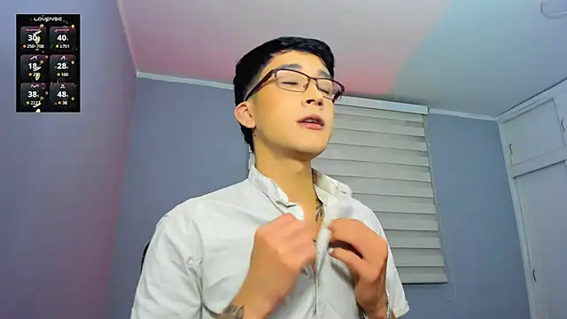 tom Howard online show from October 25, 11:27 pm