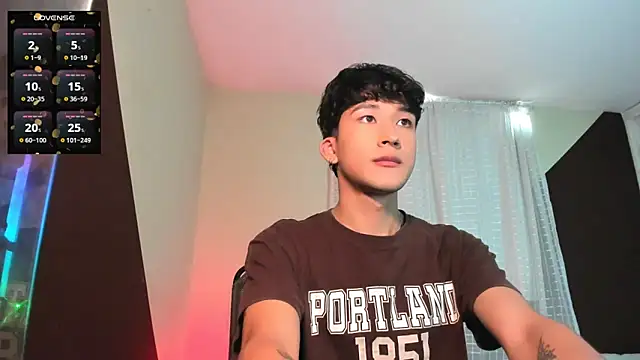 tom Howard online show from May 24, 9:36 pm