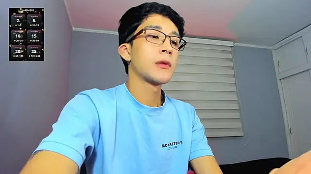 tom Howard online show from October 21, 1:38 am