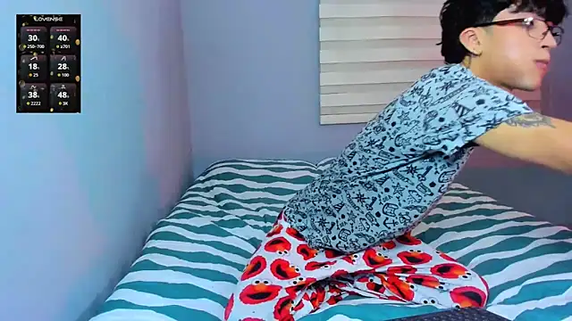 tom Howard online show from March 12, 11:20 pm