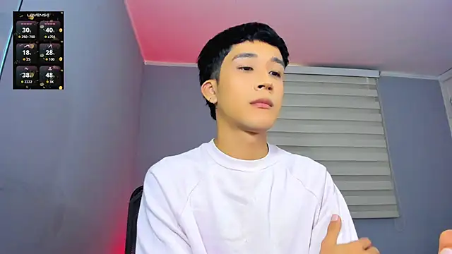 tom Howard online show from November 6, 8:57 pm