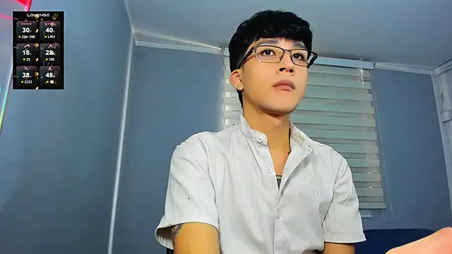 tom Howard online show from February 8, 7:44 pm