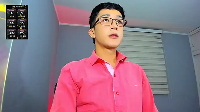 tom Howard online show from December 3, 12:44 am