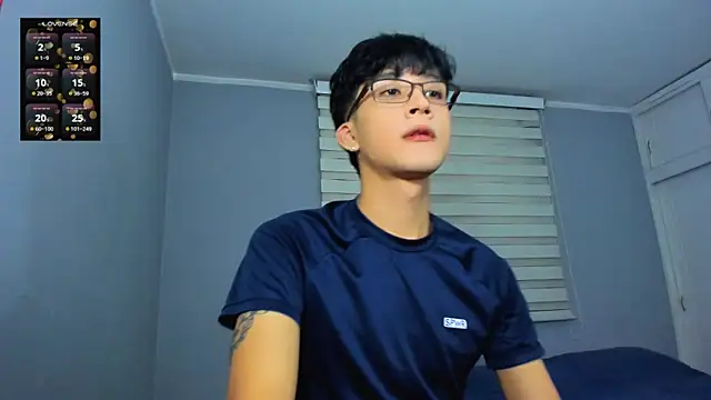 tom Howard online show from February 7, 3:03 am