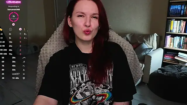 Val lava online show from March 29, 8:21 pm