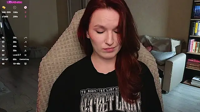 Val lava online show from December 4, 8:41 pm