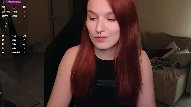 Snapshot of Val_lava chatting on September 14, 7:36 pm Val lava online show from September 14, 7:36 pm