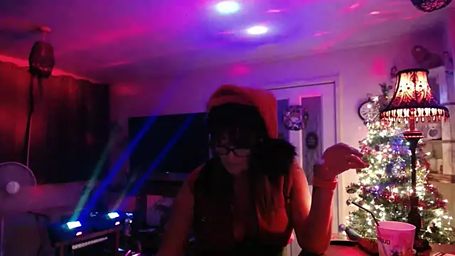 COUPLE4VOYEUR01 online show from December 20, 8:01 pm