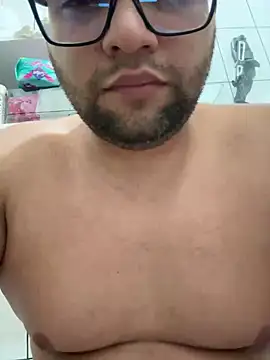 JuanPa secret online show from December 6, 6:33 pm