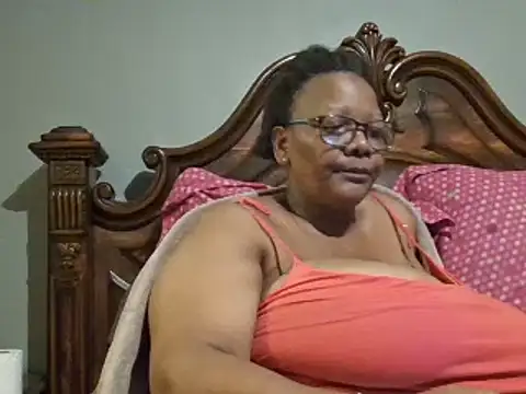 Snapshot of SEXYBOOBSNASS chatting on March 16, 8:10 pm SEXYBOOBSNASS online show from March 16, 8:10 pm