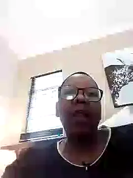 Snapshot of SEXYBOOBSNASS chatting on September 17, 8:27 am SEXYBOOBSNASS online show from September 17, 8:27 am