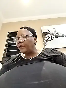 Snapshot of SEXYBOOBSNASS chatting on September 17, 8:44 pm SEXYBOOBSNASS online show from September 17, 8:44 pm