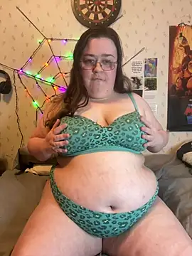 Snapshot of SexyxLexie chatting on February 2, 8:19 pm SexyxLexie online show from February 2, 8:19 pm