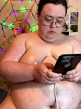 Snapshot of SexyxLexie chatting on October 31, 1:13 am SexyxLexie online show from October 31, 1:13 am