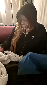 JadaSkyy online show from April 7, 7:04 pm