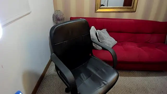 NicolettColin online show from April 17, 8:44 pm