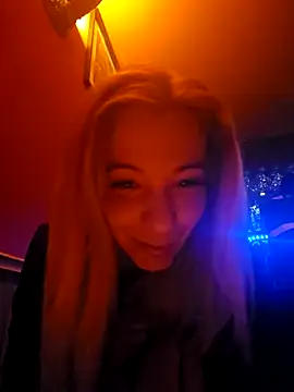wildlia online show from February 22, 10:00 pm