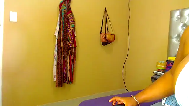 missboobsxx online show from November 11, 8:25 pm