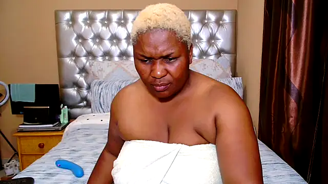 missboobsxx online show from January 7, 8:58 pm