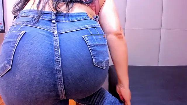 AlishaPalmer online show from February 7, 12:13 pm