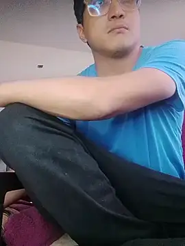 Mghty-cockl88 online show from April 10, 2:24 pm