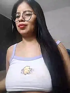 charlotte moineau online show from December 17, 1:29 am