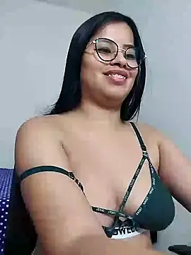 charlotte moineau online show from February 7, 2:08 am