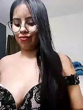 charlotte moineau online show from December 27, 2:04 am