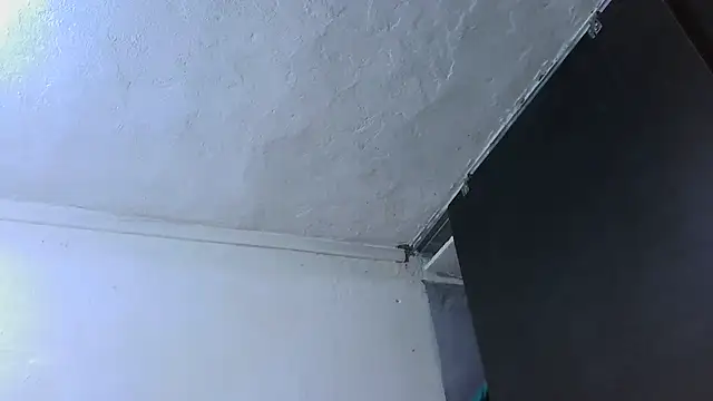 Snapshot of HellenMiyer1111 chatting on June 24, 3:32 pm HellenMiyer1111 online show from June 24, 3:32 pm