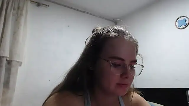 Snapshot of HellenMiyer1111 chatting on September 19, 3:49 pm HellenMiyer1111 online show from September 19, 3:49 pm