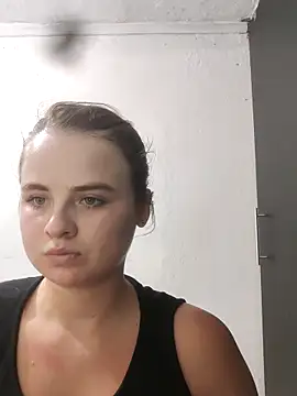 HellenMiyer1111 online show from March 4, 5:10 pm