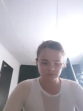 Snapshot of HellenMiyer1111 chatting on February 23, 9:05 pm HellenMiyer1111 online show from February 23, 9:05 pm