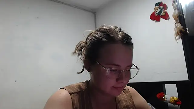 HellenMiyer1111 online show from November 28, 9:26 pm